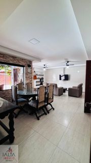 OPORTUNIDADE DE CASA PRÓXIMO AO CENTRO