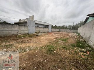 Lote / Terreno de Bairro Para Vender no bairro golfinhos em Caraguatatuba