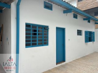 Galpão Comercial com 300m², Mezanino e Casa nos Fundos em Excelente Localização no Itaguá