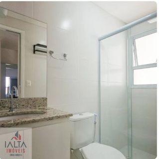 Apartamento Moderno no Itaguá: 2 Suítes, Mobiliado, a 500m da Praia!