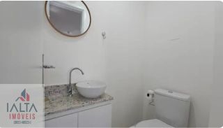 Apartamento Moderno no Itaguá: 2 Suítes, Mobiliado, a 500m da Praia!