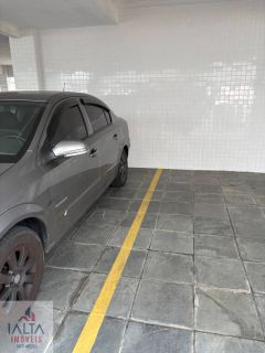 Charmoso Apartamento a 50m da Orla do Itaguá com 2 Suítes, Lazer e Vaga Coberta