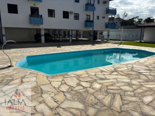 Charmoso Apartamento a 50m da Orla do Itaguá com 2 Suítes, Lazer e Vaga Coberta