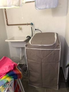 Triplex Mobiliado no Itaguá com 3 Quartos, Ar-Condicionado, Piscina e Ótima Localização Próxima às Praias