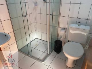 Triplex Mobiliado no Itaguá com 3 Quartos, Ar-Condicionado, Piscina e Ótima Localização Próxima às Praias