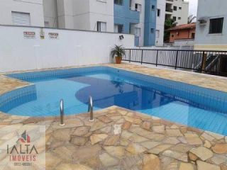 Triplex Mobiliado no Itaguá com 3 Quartos, Ar-Condicionado, Piscina e Ótima Localização Próxima às Praias