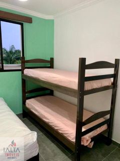 Triplex Mobiliado no Itaguá com 3 Quartos, Ar-Condicionado, Piscina e Ótima Localização Próxima às Praias