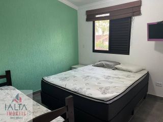 Triplex Mobiliado no Itaguá com 3 Quartos, Ar-Condicionado, Piscina e Ótima Localização Próxima às Praias