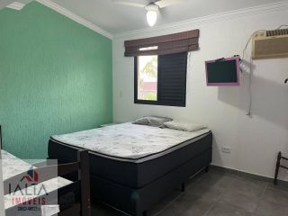 Triplex Mobiliado no Itaguá com 3 Quartos, Ar-Condicionado, Piscina e Ótima Localização Próxima às Praias