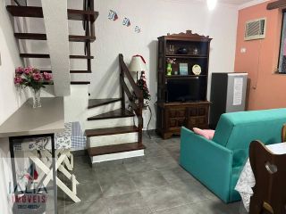 Triplex Mobiliado no Itaguá com 3 Quartos, Ar-Condicionado, Piscina e Ótima Localização Próxima às Praias
