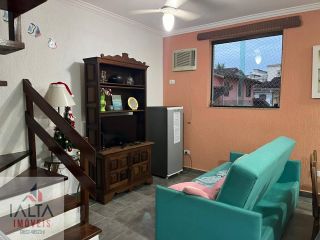Triplex Mobiliado no Itaguá com 3 Quartos, Ar-Condicionado, Piscina e Ótima Localização Próxima às Praias