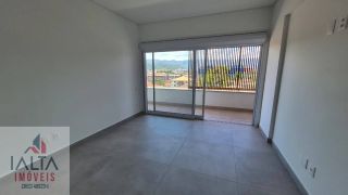 Cobertura Exclusiva frente para o mar!