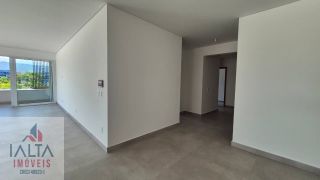 Cobertura Exclusiva frente para o mar!