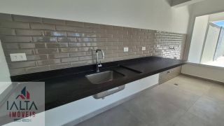 Cobertura Exclusiva frente para o mar!