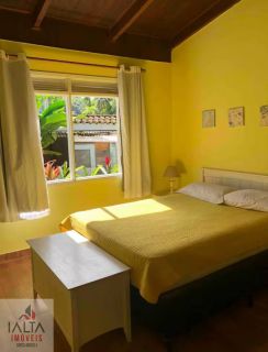 Casa charmosa próximo a orla!