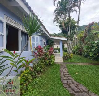 Casa charmosa próximo a orla!