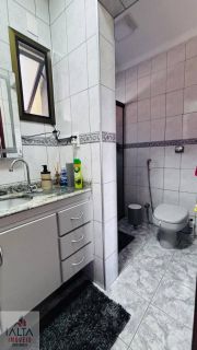 CASA EM CONDOMÍNIO CHARMOSA E ACONCHEGANTE PERTINHO DA PRAIA MARTIM DE SÁ