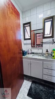 CASA EM CONDOMÍNIO CHARMOSA E ACONCHEGANTE PERTINHO DA PRAIA MARTIM DE SÁ