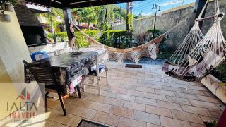 CASA EM CONDOMÍNIO CHARMOSA E ACONCHEGANTE PERTINHO DA PRAIA MARTIM DE SÁ