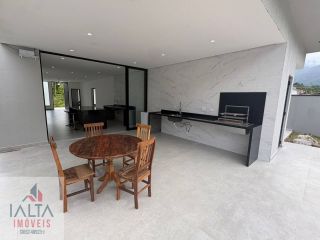 Belíssima Casa no Condomínio Verde Mar, Massaguaçu - Caraguatatuba/SP