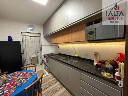 Apartamento Amplo e Mobiliado para Locação Definitiva no Itaguá – a 600m da Orla.