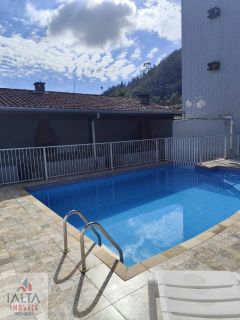 ? APARTAMENTO PORTEIRA FECHADA A 350M DA PRAIA MARTIM DE SÁ EM CARAGUATATUBA