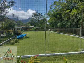 Casa mobiliada em condomínio fechado na Maranduba – conforto, lazer e segurança no litoral!
