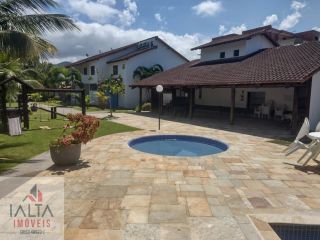 Casa mobiliada em condomínio fechado na Maranduba – conforto, lazer e segurança no litoral!