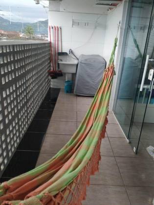 Apartamento com mezanino na Estufa II – conforto, praticidade e excelente localização!