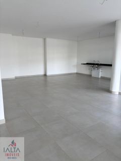 Cobertura de alto padrão com vista para o mar a apenas 50 metros da orla da Praia Grande!