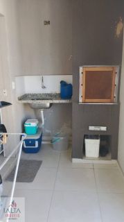 Apartamento bem localizado no Itaguá!