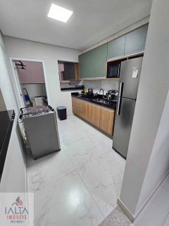 Apartamento com 2 Dormitórios s/ 1 suíte e 2 Vagas no Centro de Ubatuba
