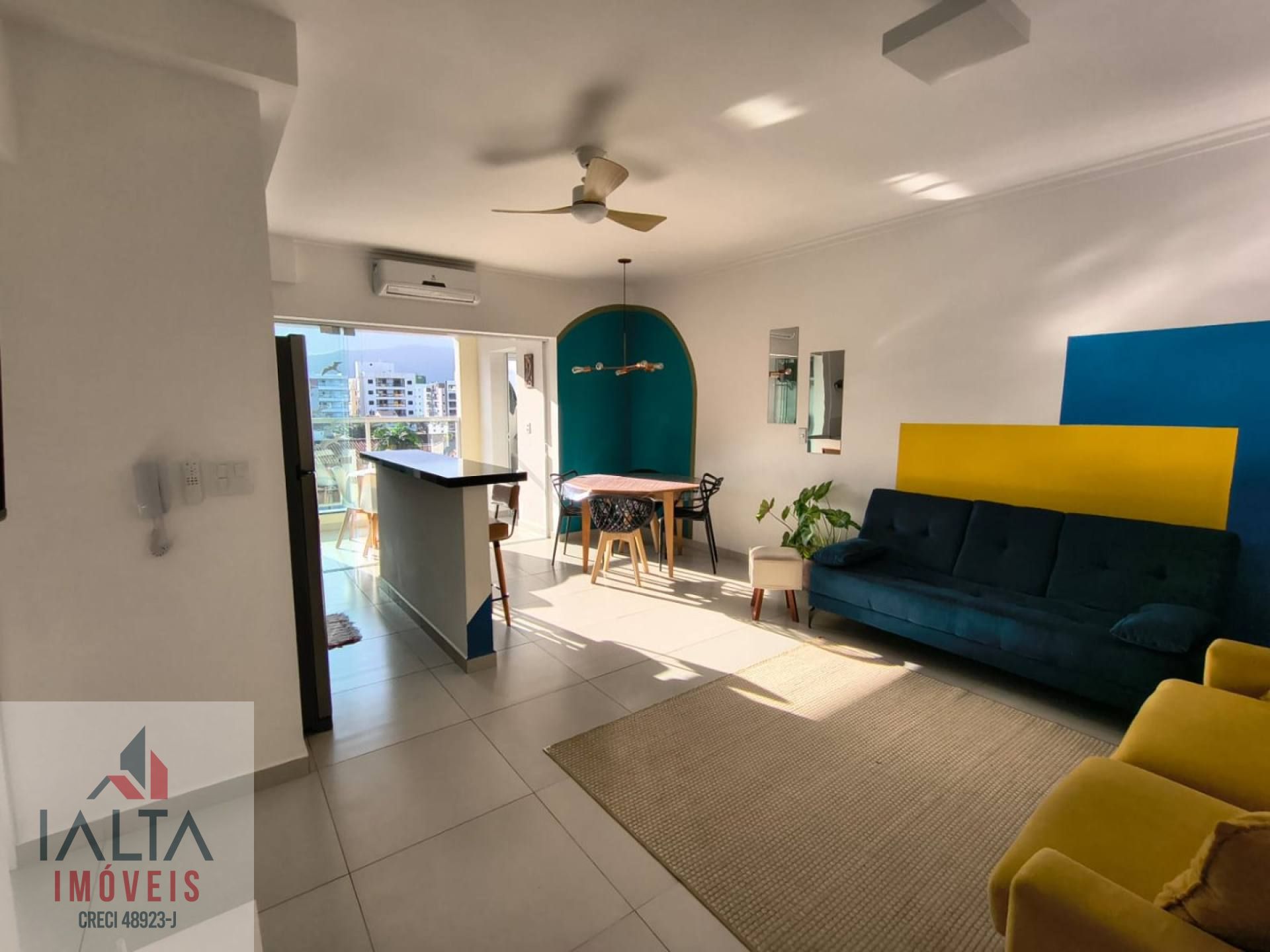 Apartamento bem localizado no Itaguá!