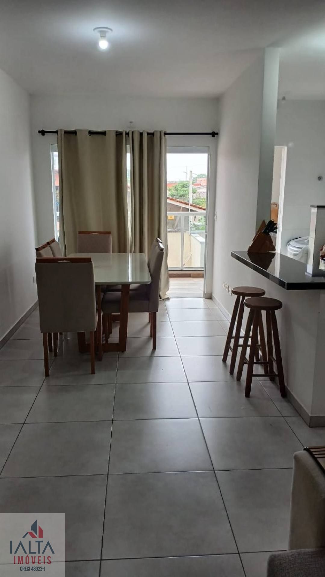 Apto Centro com piscina