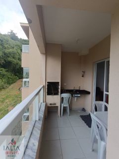 Apartamento Mobiliado para Locação nas Toninhas – Conforto e Lazer Próximo ao Mar