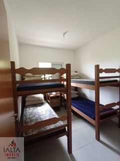 Apartamento Mobiliado para Locação nas Toninhas – Conforto e Lazer Próximo ao Mar