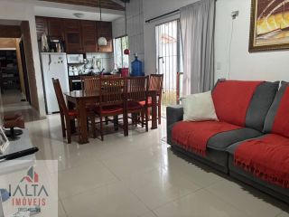 Casa à Venda no Perequê-Açu – Mobiliada e Pronta para Morar