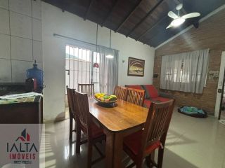 Casa à Venda no Perequê-Açu – Mobiliada e Pronta para Morar
