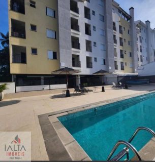 Apartamento com 2 Quartos, Suíte, Piscina e Elevador