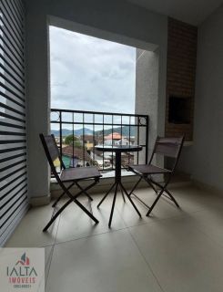 Apartamento com 2 Quartos, Suíte, Piscina e Elevador