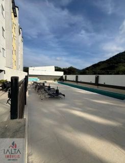 Apartamento com 2 Quartos, Suíte, Piscina e Elevador