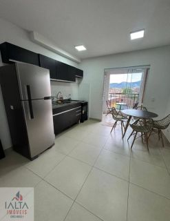 Apartamento com 2 Quartos, Suíte, Piscina e Elevador