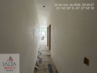 Casa Para Vender com 2 quartos 1 suítes no bairro golfinhos em Caraguatatuba