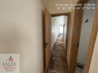 Casa Para Vender com 2 quartos 1 suítes no bairro golfinhos em Caraguatatuba