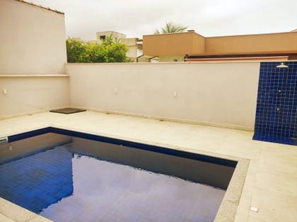 Casa em Condomínio fechado no Horto, 4 suites, sala conceito aberto, pé direito alto, piscina, espaço gourmet