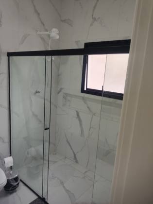 Casa em Condomínio fechado no Horto, 4 suites, sala conceito aberto, pé direito alto, piscina, espaço gourmet