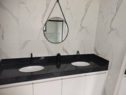 Casa em Condomínio fechado no Horto, 4 suites, sala conceito aberto, pé direito alto, piscina, espaço gourmet