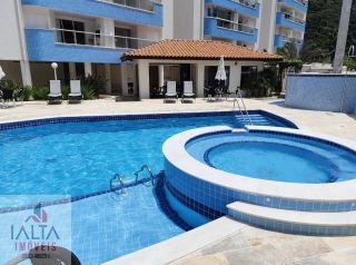 Apartamento Recém-Reformado a Apenas 90 Metros da Praia da Enseada!