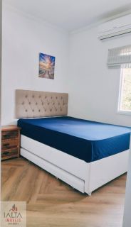 Apartamento Recém-Reformado a Apenas 90 Metros da Praia da Enseada!