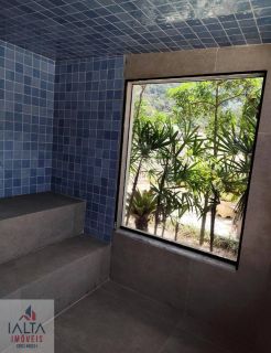 Apartamento Recém-Reformado a Apenas 90 Metros da Praia da Enseada!